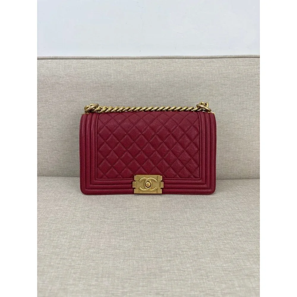 CHANEL Red Caviar Le Boy Flap Bag Old Medium GHW